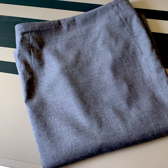 HP 🎉🎁. Hugo Boss women’s pencil skirt - Picture 2 of 8